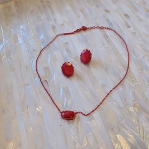 Kendra Scott earrings and necklace